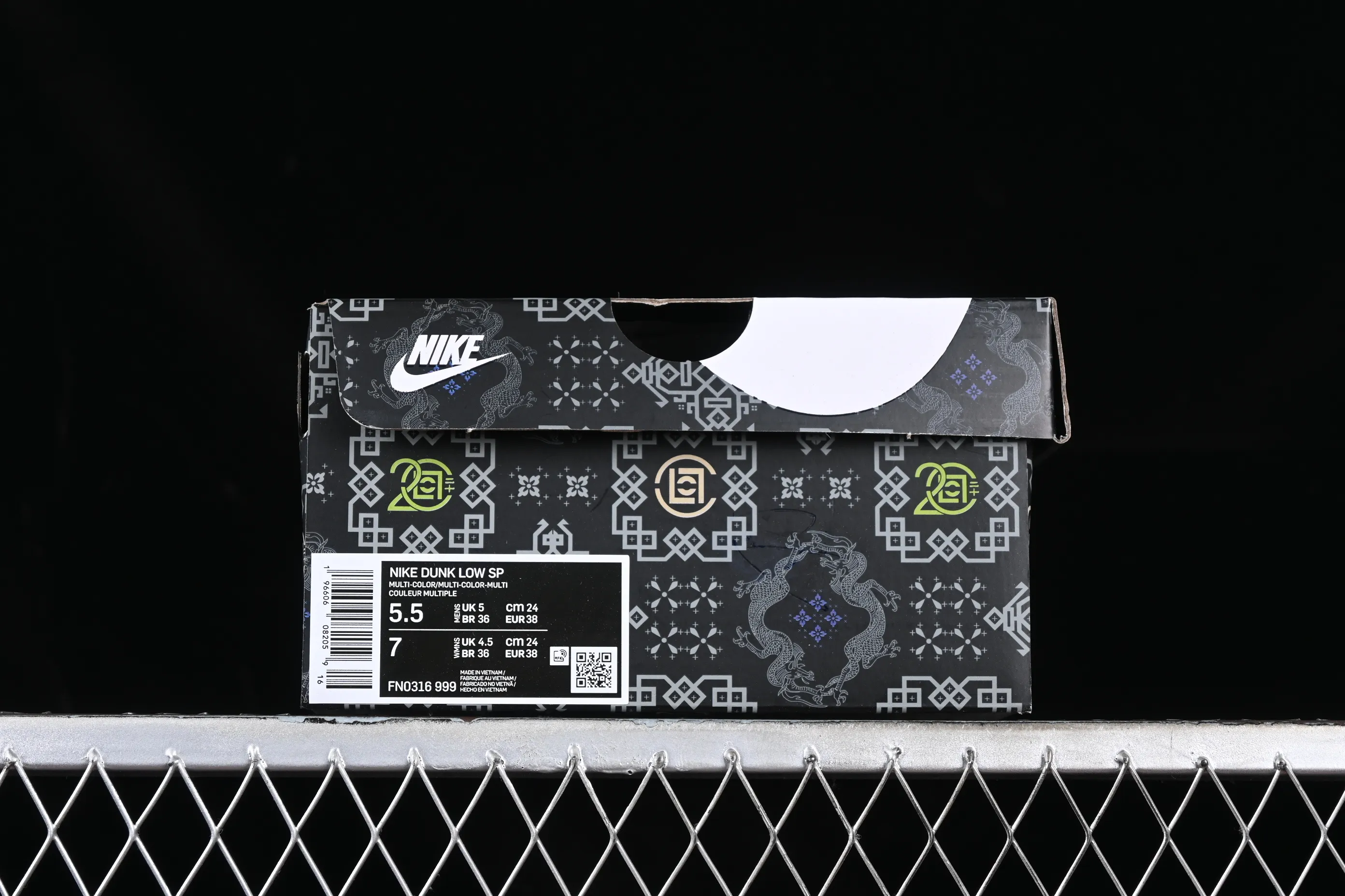 All categories Nk SB Dunk series Nk SB Dunk Low low-top sneakers J version Clot x Dunk Low "What The" joint model Yuanyang color SB low-top casual sneakers FN0316-999